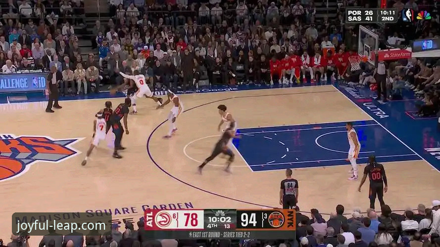NBA季后赛半场47分创纪录:尼克斯狂胜老鹰晋级,乐鱼体育全程直击赛事最新动态